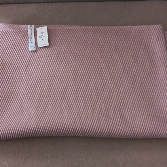 Call it Spring accordian pleated scarf NWT - Picture 2 of 3